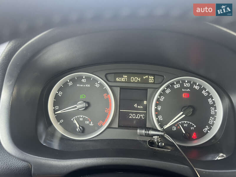 Хэтчбек Skoda Fabia 2008 в Хусте