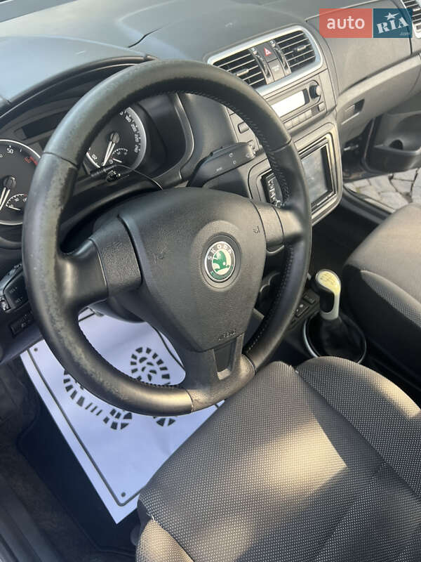 Хэтчбек Skoda Fabia 2008 в Хусте