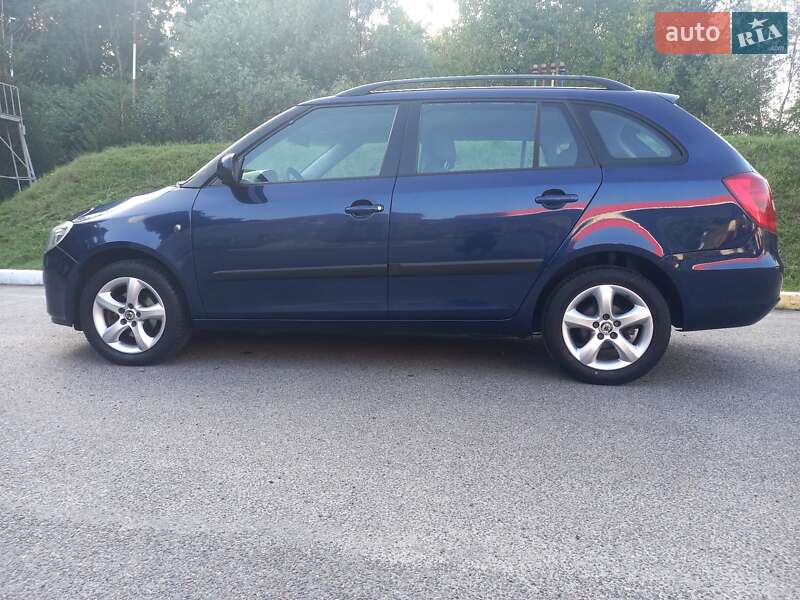 Універсал Skoda Fabia 2009 в Львові