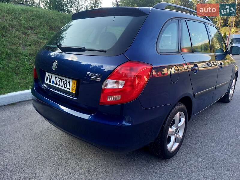 Універсал Skoda Fabia 2009 в Львові