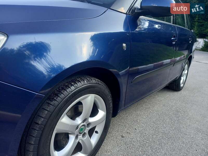 Універсал Skoda Fabia 2009 в Львові