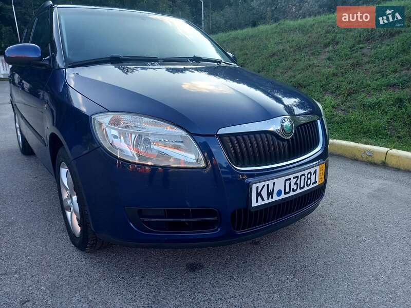 Універсал Skoda Fabia 2009 в Львові
