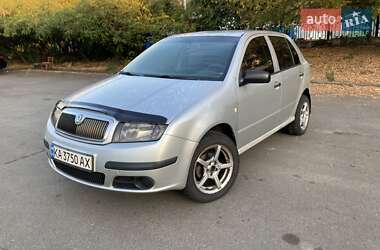 Хэтчбек Skoda Fabia 2006 в Киеве