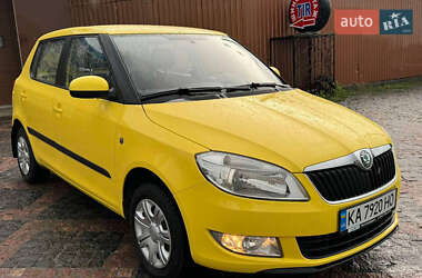 Хэтчбек Skoda Fabia 2011 в Киеве