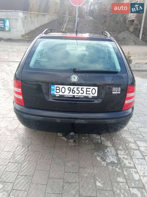 Універсал Skoda Fabia 2005 в Тернополі
