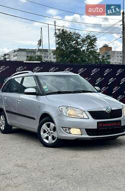 Універсал Skoda Fabia 2010 в Сумах