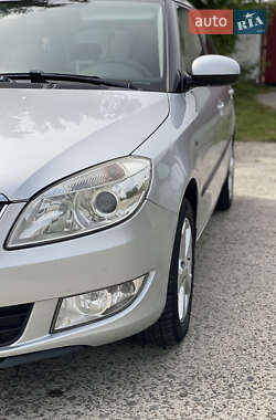 Хэтчбек Skoda Fabia 2011 в 
