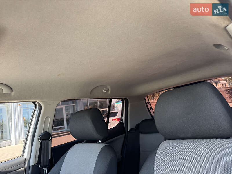 Хэтчбек Skoda Fabia 2011 в Полтаве