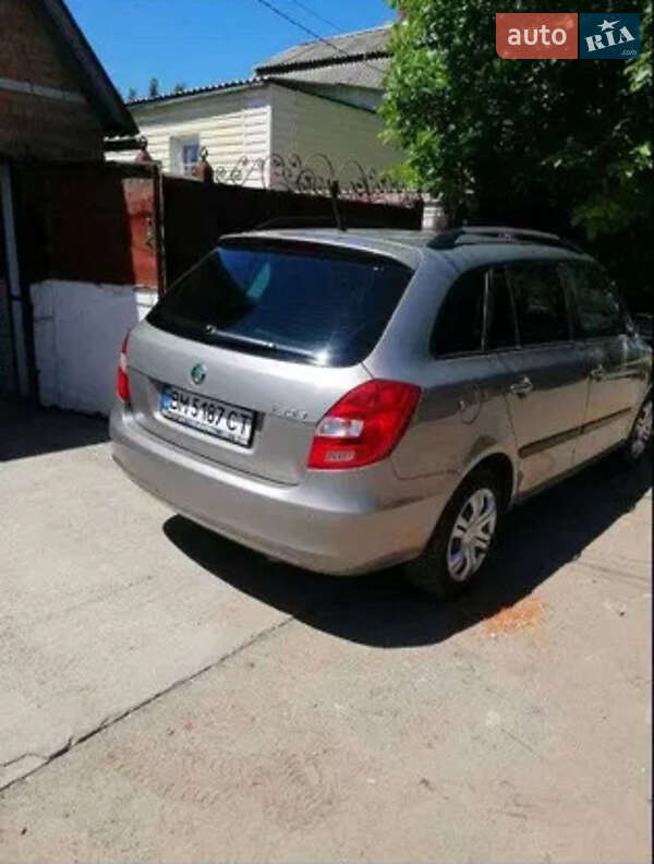 Універсал Skoda Fabia 2012 в Сумах