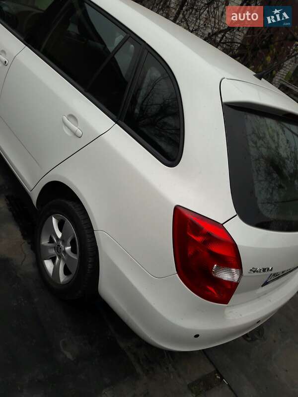 Универсал Skoda Fabia 2013 в Днепре