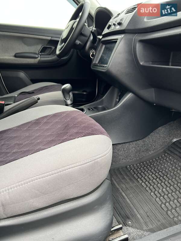 Хетчбек Skoda Fabia 2012 в Роздільній