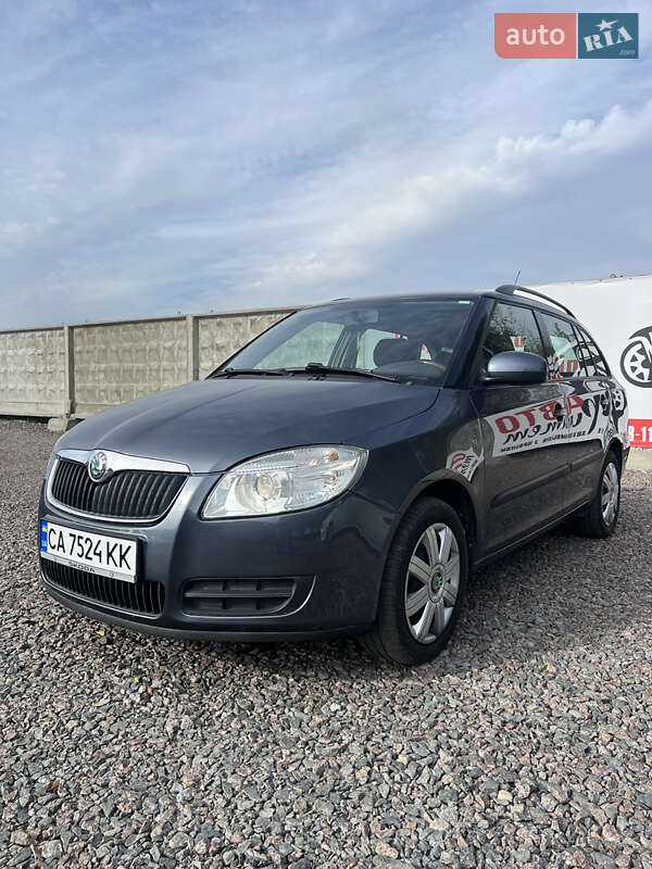 Универсал Skoda Fabia 2009 в Черкассах