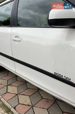 Универсал Skoda Fabia 2013 в 