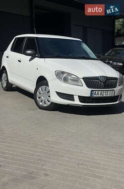 Хэтчбек Skoda Fabia 2011 в Киеве