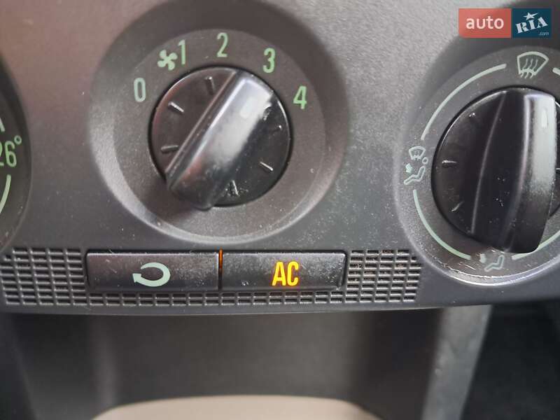 Универсал Skoda Fabia 2005 в Ивано-Франковске