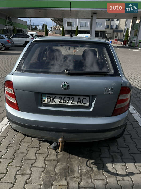Хэтчбек Skoda Fabia 2005 в Ровно