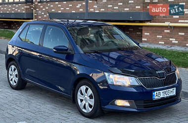 Хэтчбек Skoda Fabia 2015 в 