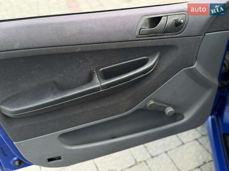 Хэтчбек Skoda Fabia 2003 в Ивано-Франковске