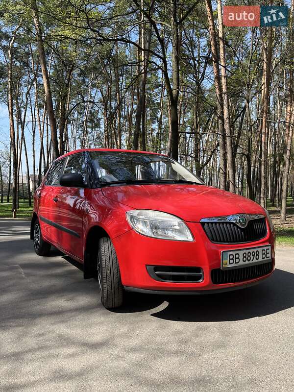 Хетчбек Skoda Fabia 2008 в Києві