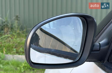 Хэтчбек Skoda Fabia 2011 в 