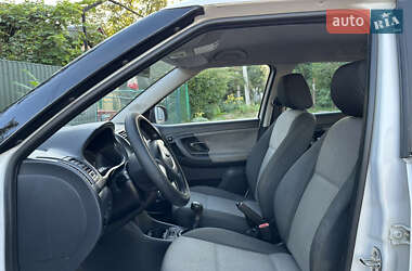 Хэтчбек Skoda Fabia 2011 в 