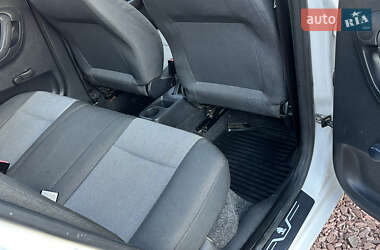 Хэтчбек Skoda Fabia 2011 в 
