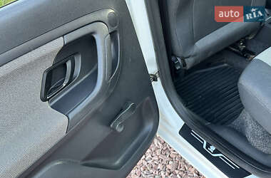 Хэтчбек Skoda Fabia 2011 в 