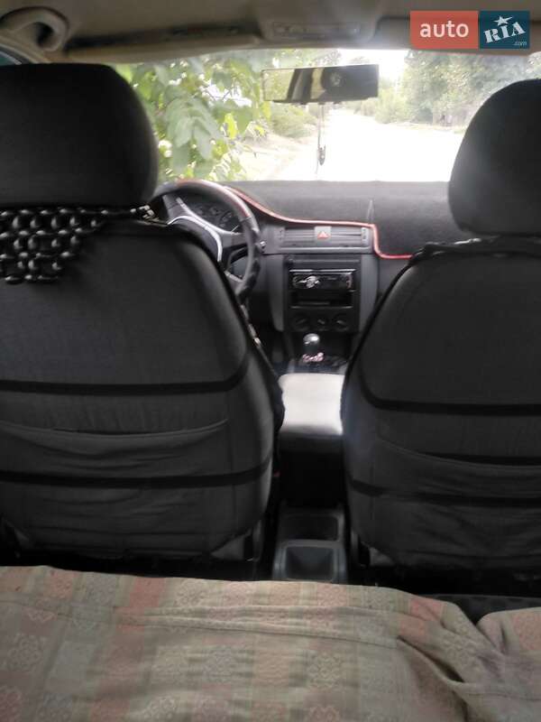 Хетчбек Skoda Fabia 2002 в Марганці