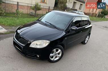 Хэтчбек Skoda Fabia 2008 в 