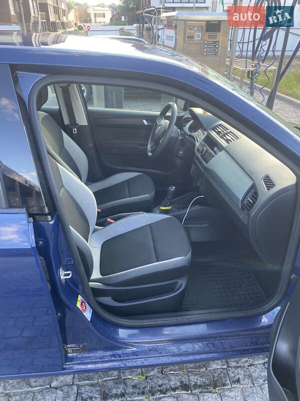 Хэтчбек Skoda Fabia 2016 в Киеве