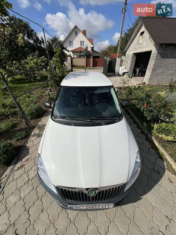 Універсал Skoda Fabia 2010 в Луцьку