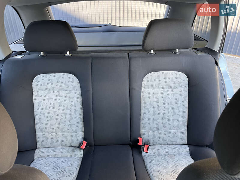 Універсал Skoda Fabia 2002 в Покрові