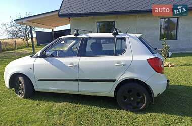Хэтчбек Skoda Fabia 2008 в 