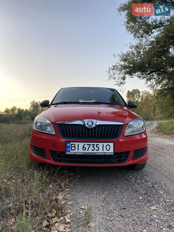 Хэтчбек Skoda Fabia 2014 в Кременчуге