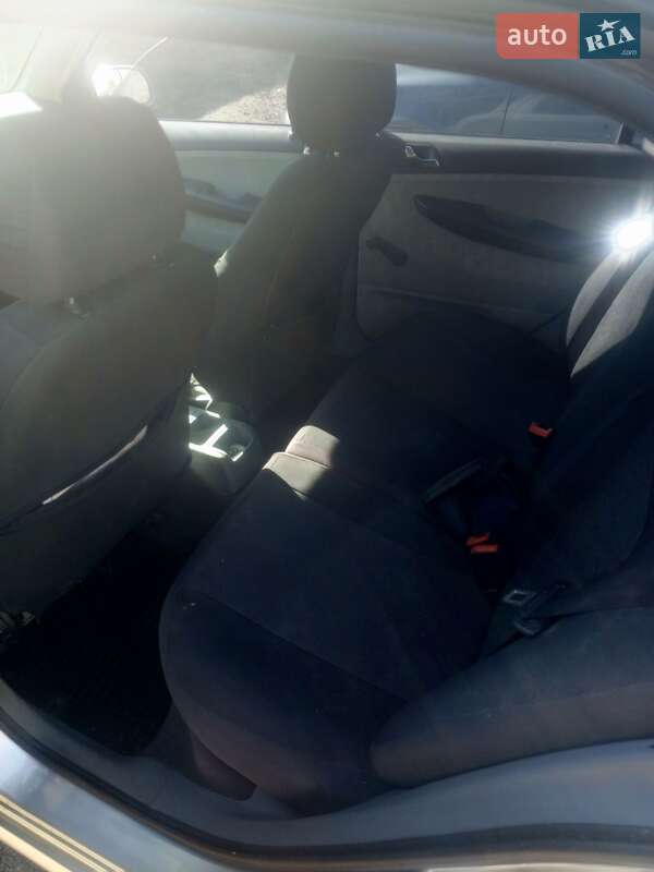 Седан Skoda Fabia 2002 в Литине