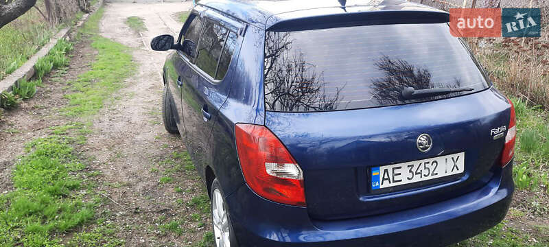 Хэтчбек Skoda Fabia 2008 в Днепре