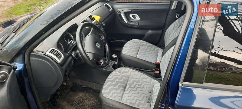 Хэтчбек Skoda Fabia 2008 в Днепре
