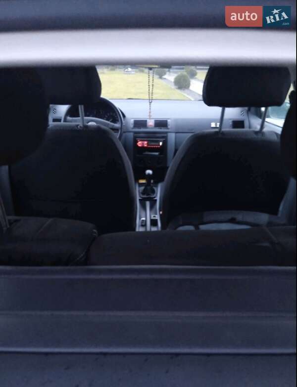 Універсал Skoda Fabia 2002 в Яворові