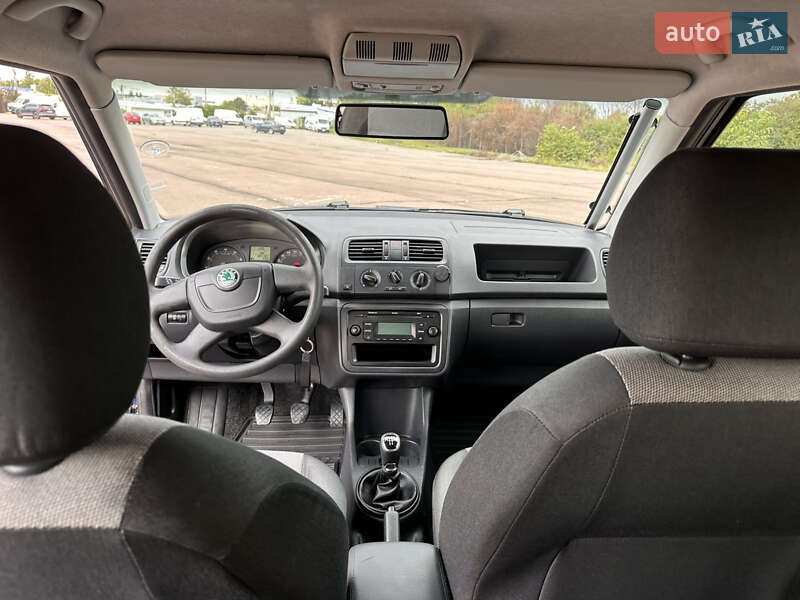 Універсал Skoda Fabia 2012 в Ужгороді