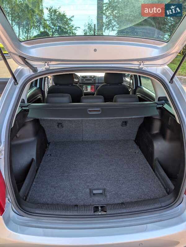 Универсал Skoda Fabia 2011 в Житомире