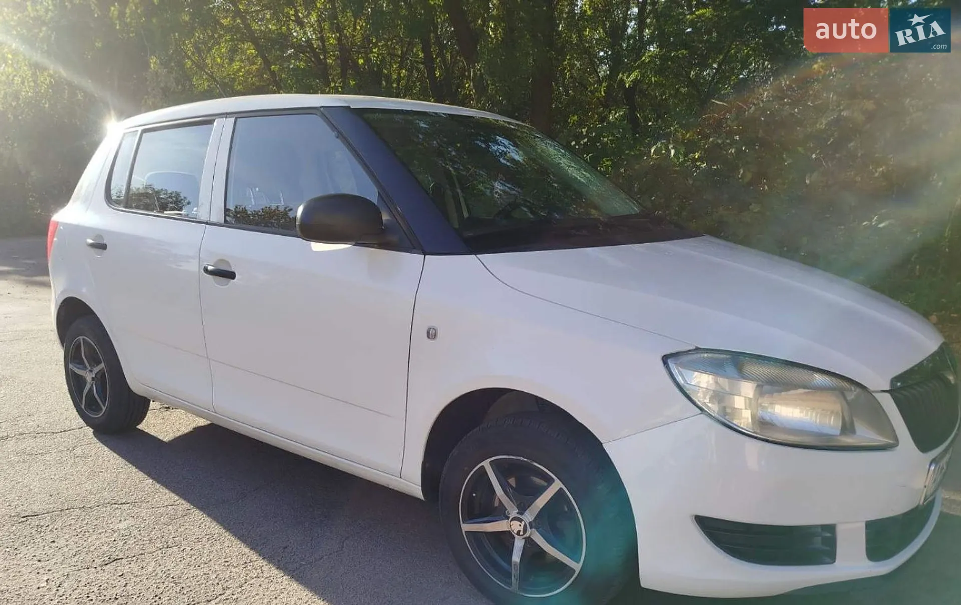 2012 Skoda Fabia - мініатюра 3