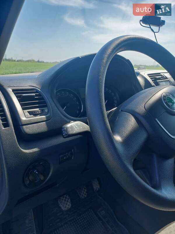 Універсал Skoda Fabia 2011 в Полтаві