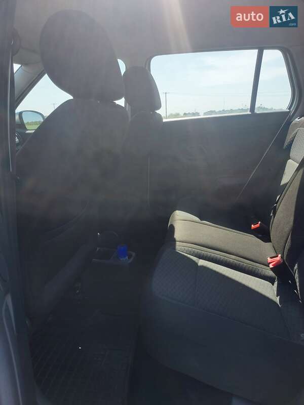 Універсал Skoda Fabia 2011 в Полтаві