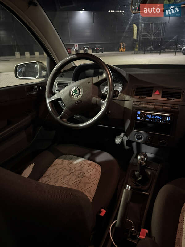 Универсал Skoda Fabia 2004 в Киеве