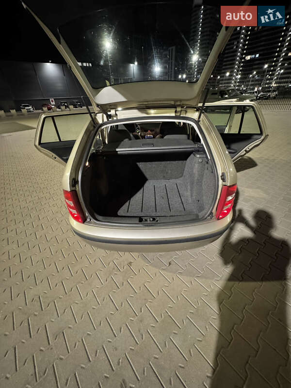 Универсал Skoda Fabia 2004 в Киеве