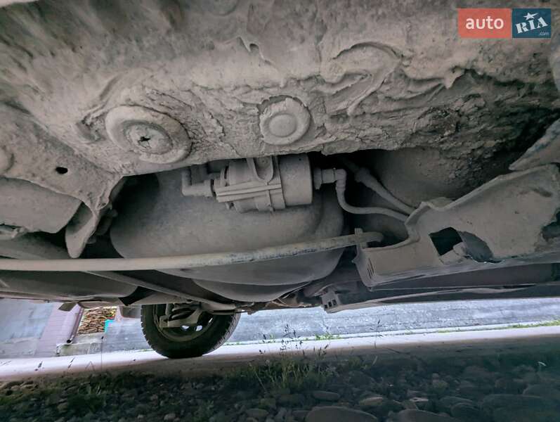 Седан Skoda Fabia 2002 в Хусте