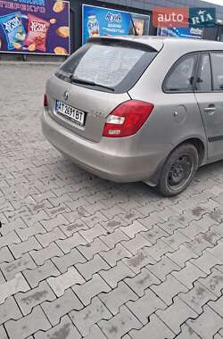 Хетчбек Skoda Fabia 2011 в Бурштині