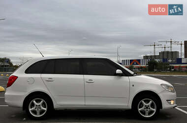 Универсал Skoda Fabia 2010 в 