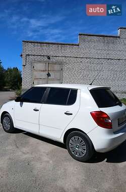 Хэтчбек Skoda Fabia 2008 в 
