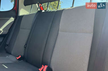 Хэтчбек Skoda Fabia 2012 в 